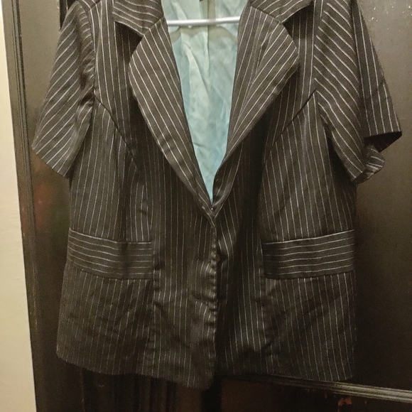 Jacket - Picture 3 of 3